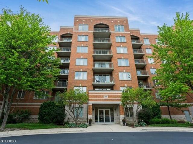 Condo for sale in Des Plaines