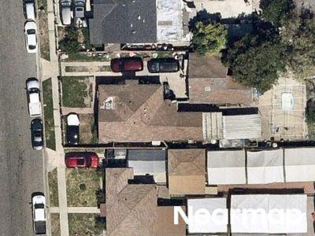 House for sale in East Compton, Compton
