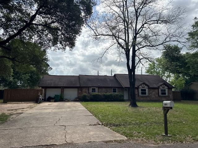 House for sale in Magnolia, Texas