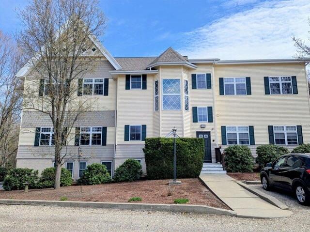 Condo for sale in Bristol, Massachusetts