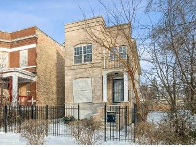 House for sale in Chicago