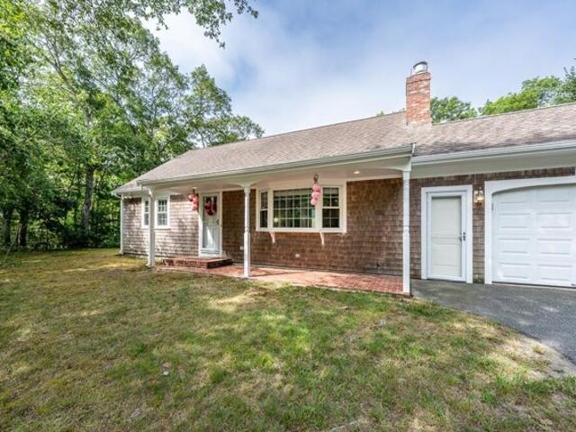 House for sale in Dennis