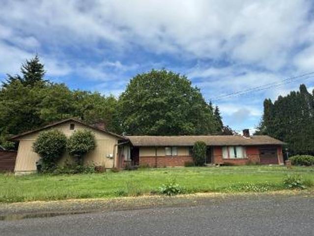 House for sale in Centralia, Washington