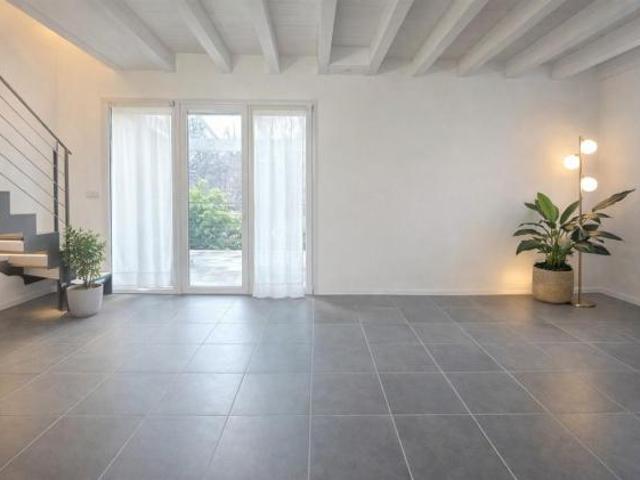 Appartamento in vendita a Solbiate Arno, Lombardia