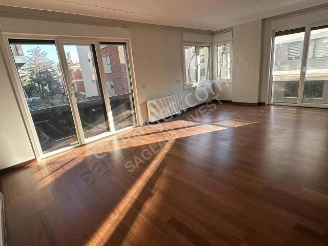Kadiköy, İstanbul içerisinde satılık mülk