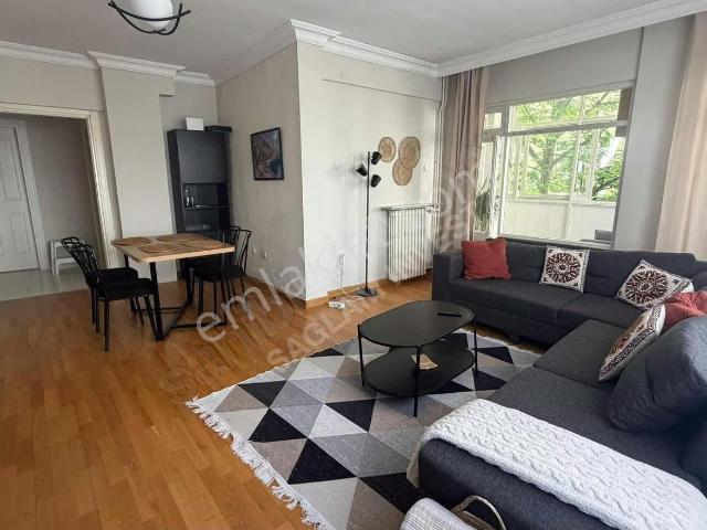 Kadiköy, İstanbul içerisinde kiralık mülk