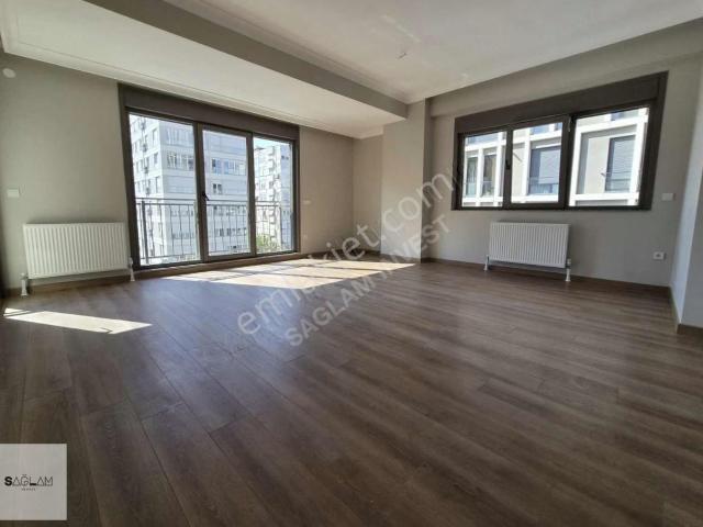 Kadiköy, İstanbul içerisinde satılık mülk