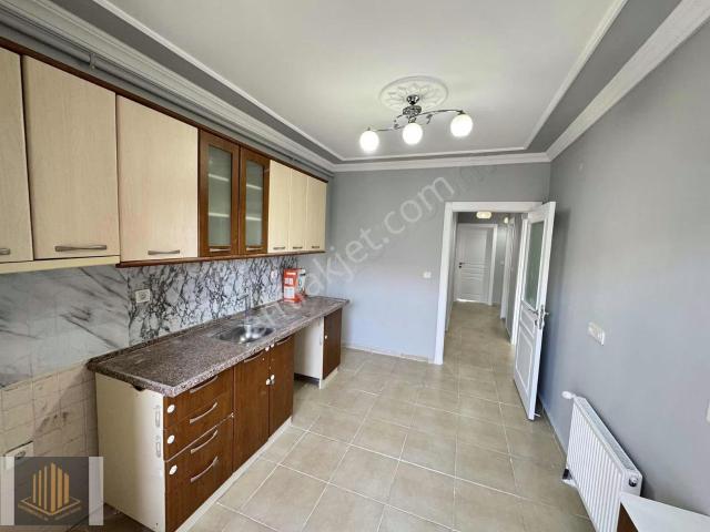 İsmetpaşa Mahallesi, Seyhan içerisinde kiralık mülk