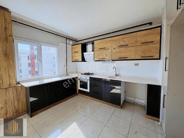 İsmetpaşa Mahallesi, Seyhan içerisinde kiralık mülk