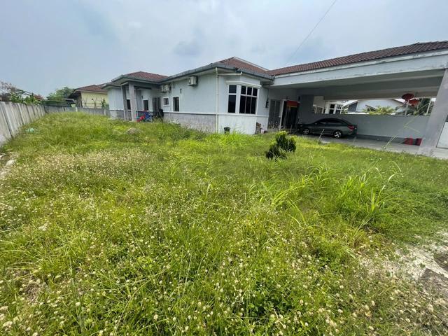 Residential House for sale in Sabak Bernam, Selangor