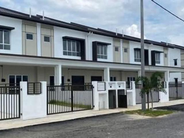 Terraced House for sale in Sabak Bernam, Selangor