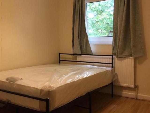 Apartment for rent in Old Ford, Bow