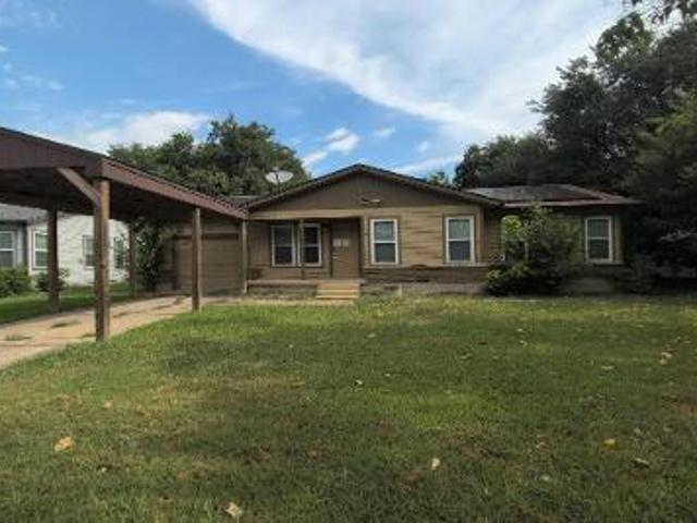 House for sale in Haltom City, Texas