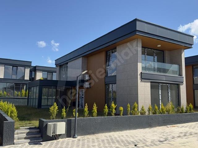Tuzla, İstanbul içerisinde satılık Villa