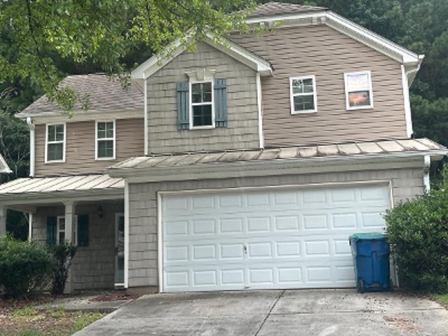 House for sale in Red Oak, Georgia