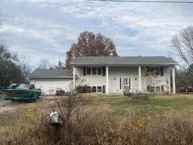 House for sale in Sedalia