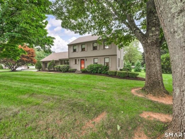 House for sale in Cromwell, Connecticut