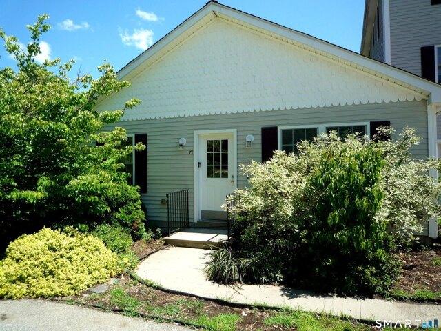 Condo for sale in Plainfield, Connecticut