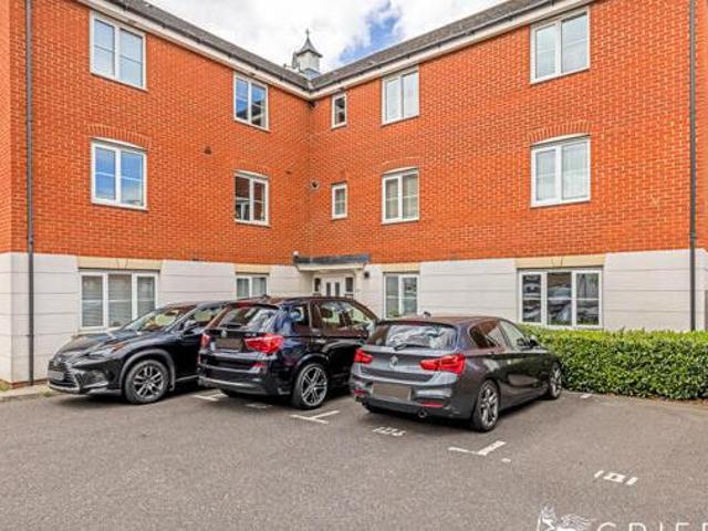 House for sale in Badgers Dene, Grays