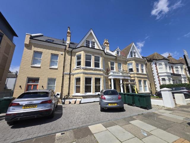Apartment for rent in Aldrington