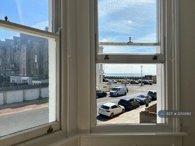 Apartment for rent in Aldrington