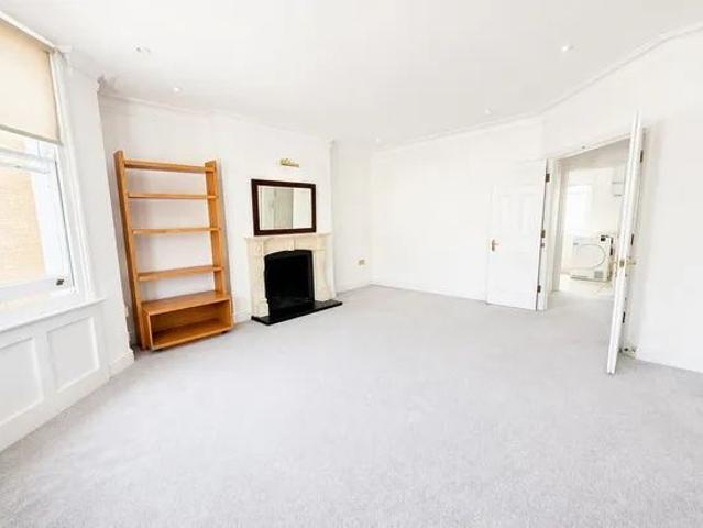 Apartment for rent in Aldrington