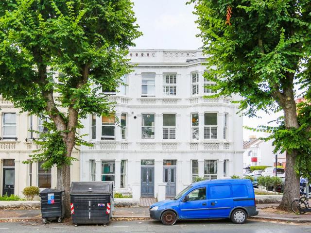 Apartment for rent in Aldrington