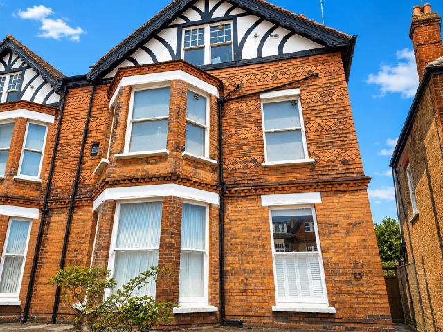 Apartment for rent in Aldrington