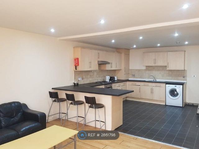Room for rent in Little London, West Yorkshire
