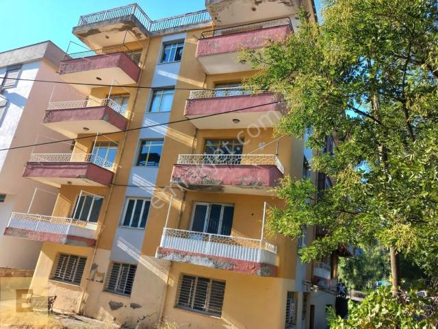 Bayindir, İzmir içerisinde satılık mülk