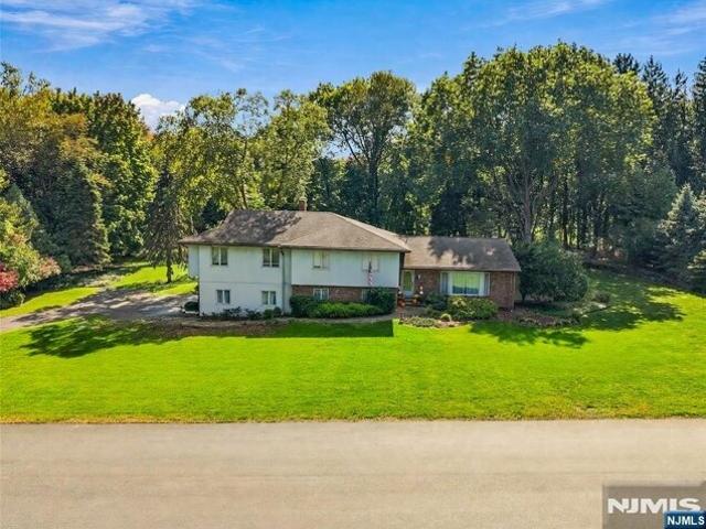 House for sale in Ho-Ho-Kus, Bergen County