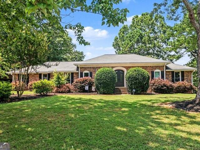 House for sale in Roswell, Georgia