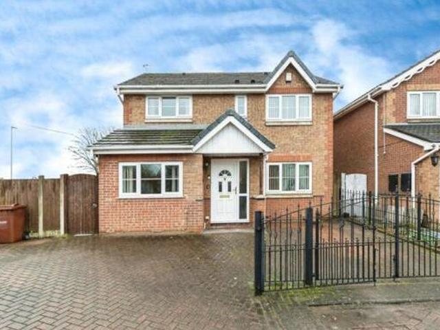 House for sale in Airedale, Castleford
