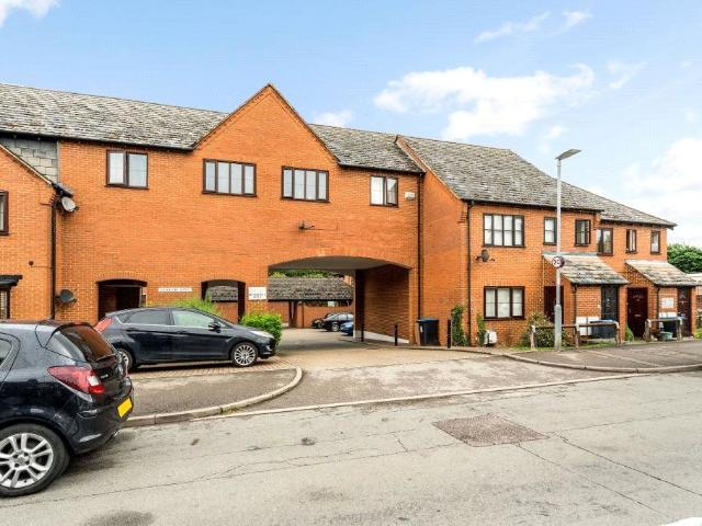 Apartment for rent in Pouchen End, Hertfordshire