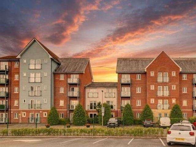 House for sale in Hough Green, Two Mills