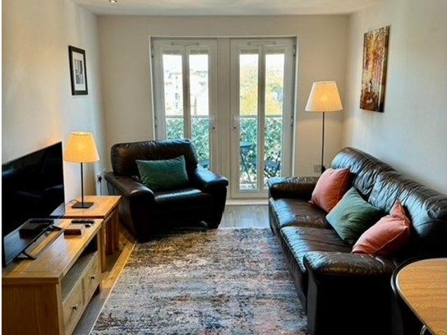 Apartment for rent in Hough Green, Two Mills