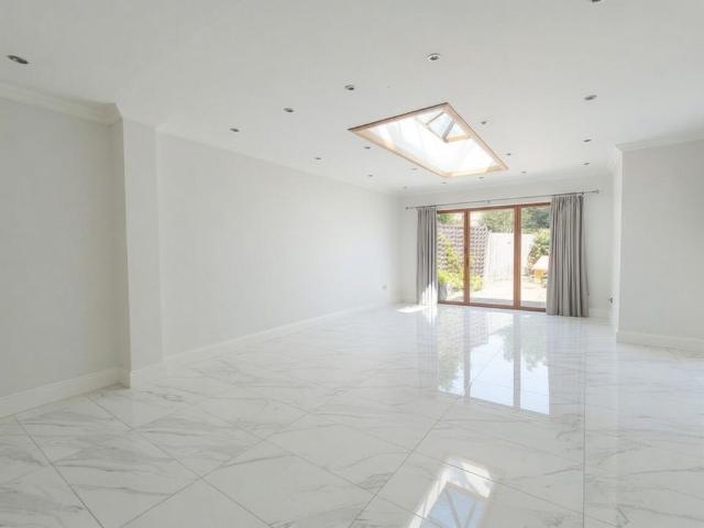 House for rent in West Finchley, Greater London