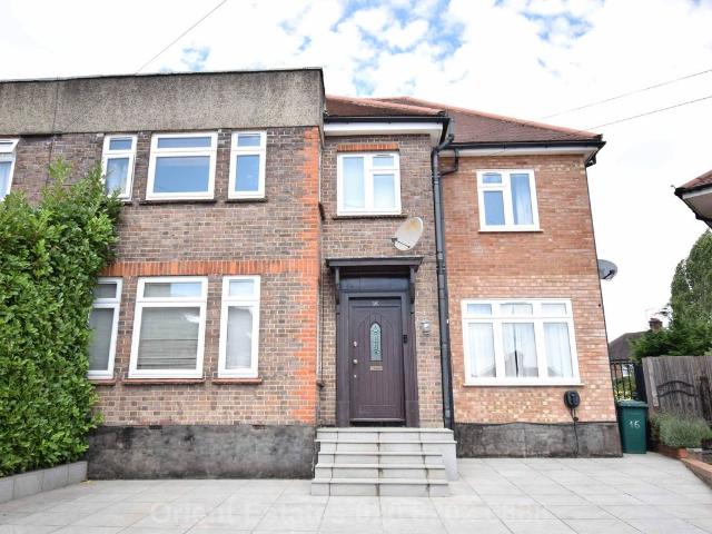 House for rent in London Borough of Barnet, Greater London