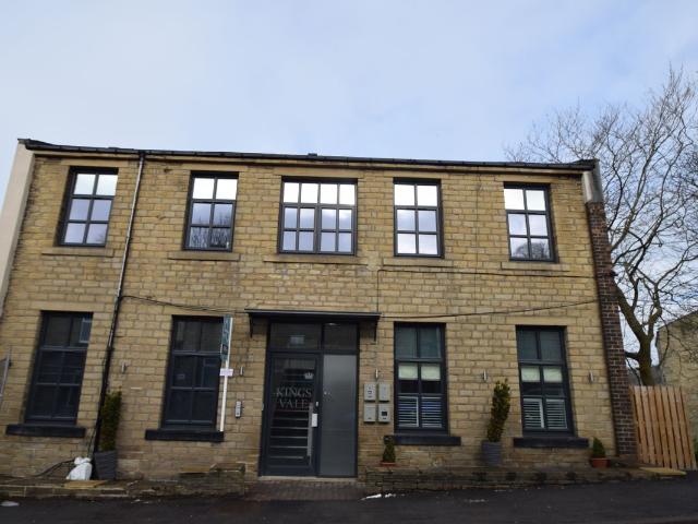 Apartment for rent in West Vale, West Yorkshire