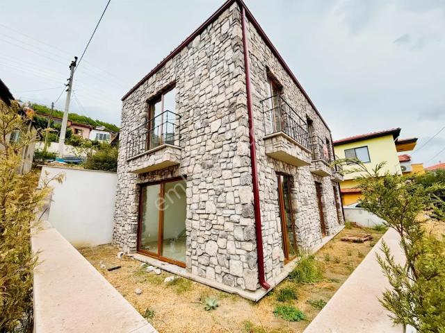 Beyoba, Edremit içerisinde satılık Villa