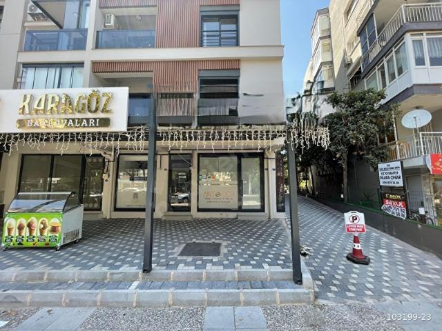 Karşiyaka, İzmir içerisinde satılık Dükkan