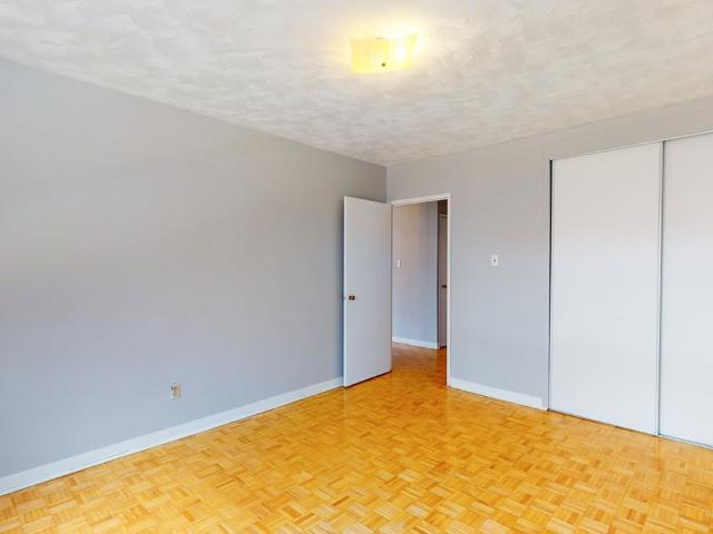 Apartment for rent in Mulhurst Bay, Ontario
