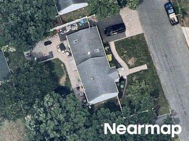 House for sale in Cliffwood, New Jersey