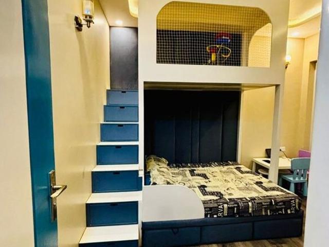 Property for rent in Deri