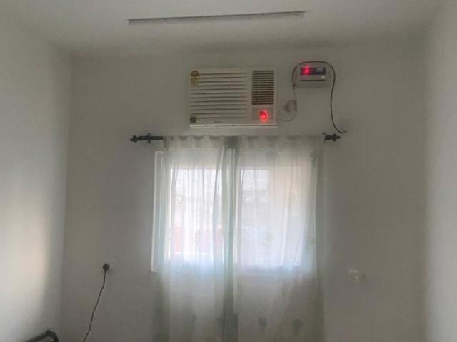 Property for rent in Deri
