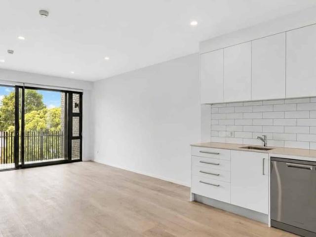 Apartment for rent in Wairau Valley