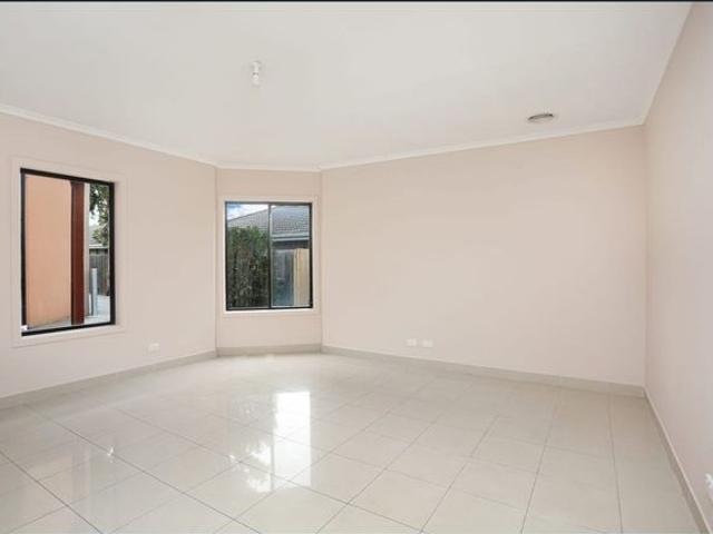 Townhouse for rent in Camerons Creek, Victoria