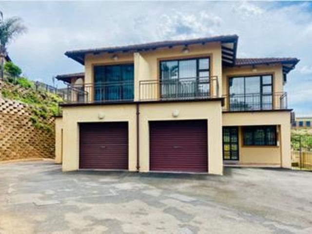 Townhouse for sale in Seaview, Kwazulu-natal
