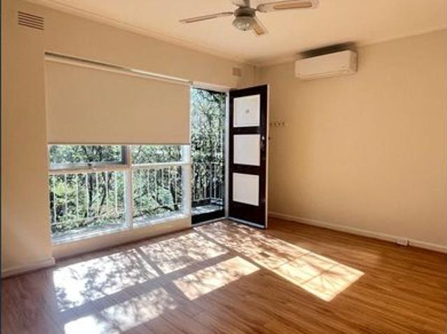 Apartment for rent in Gardenvale, Melbourne
