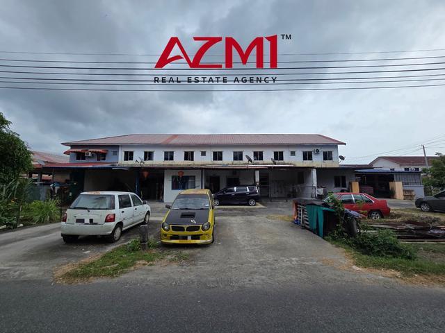 Terraced House for sale in Long Miri